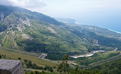 Llogaraja Pass